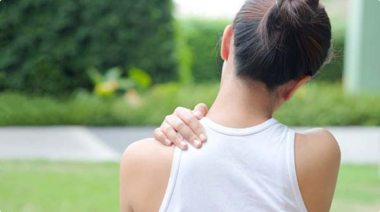 Đau lưng, vai và bả vai trái triền miên là dấu hiệu bệnh gì?