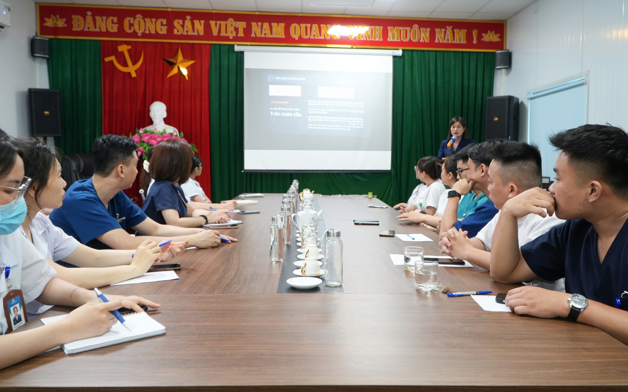🏥 TẬP HUẤN AN TOÀN NGƯỜI BỆNH – NÂNG CAO Ý THỨC VÀ NĂNG LỰC CHUYÊN MÔN